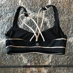 Lululemon sports bra, size 2!